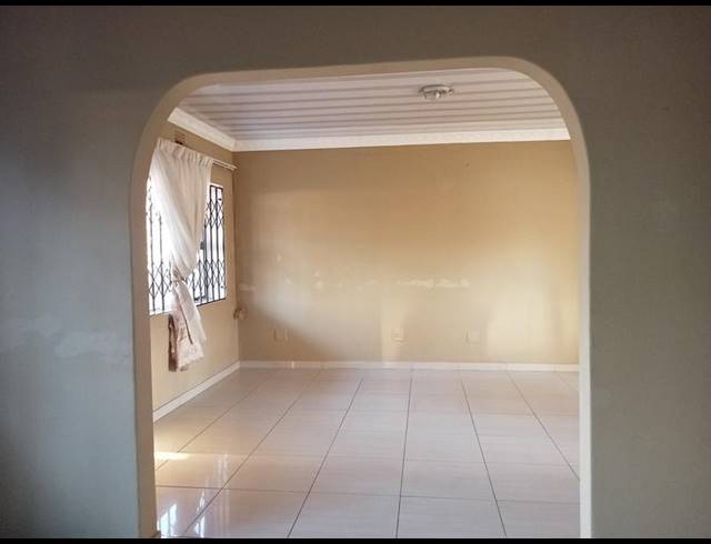 2 BEDROOM PROPERTY TO RENT IN VANDERBIJLPARK CW 6
